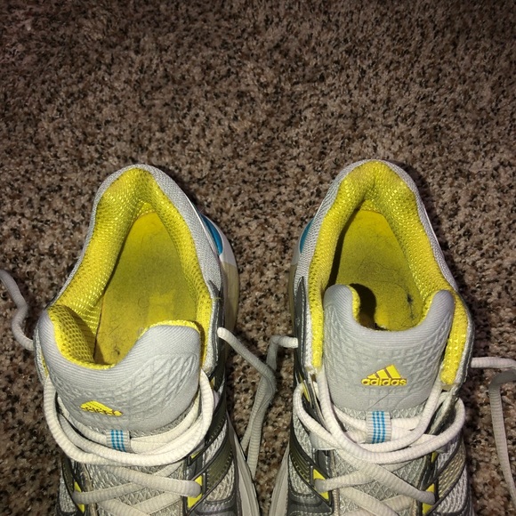 Adidas running shoes - Picture 5 of 8